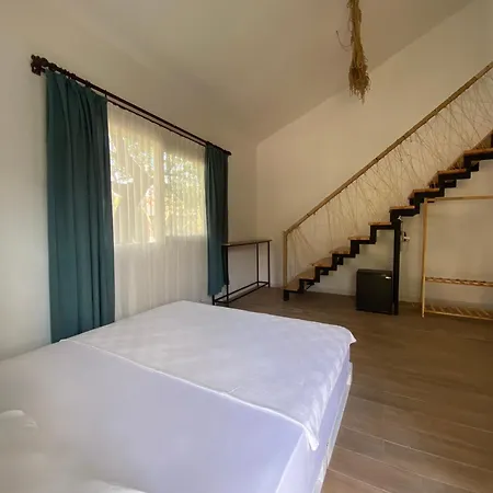 Marina Loft 홈스테이 Çıralı